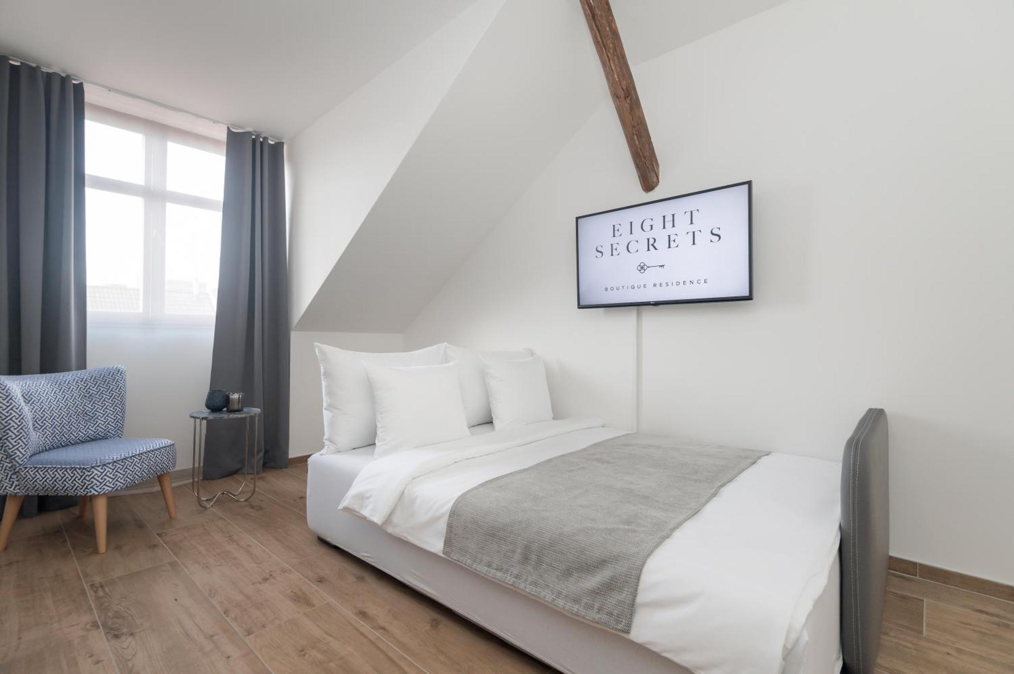 Luxury Two-Bedroom Apartment