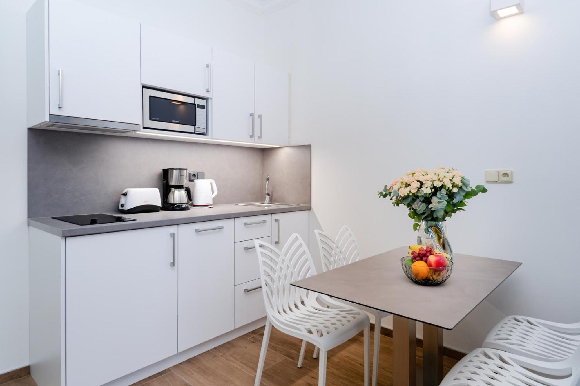Deluxe Apartment