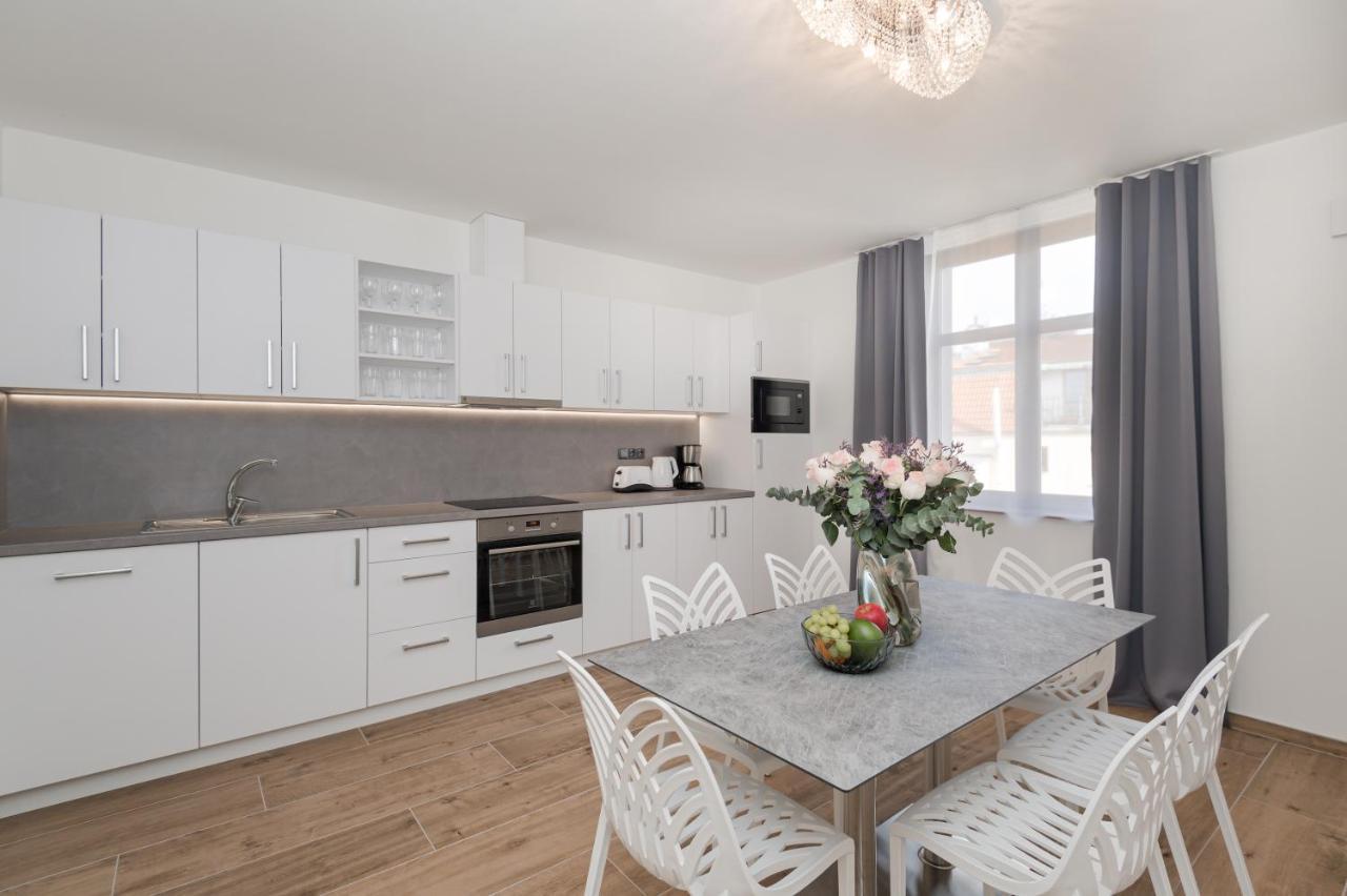 Luxury Two-Bedroom Apartment